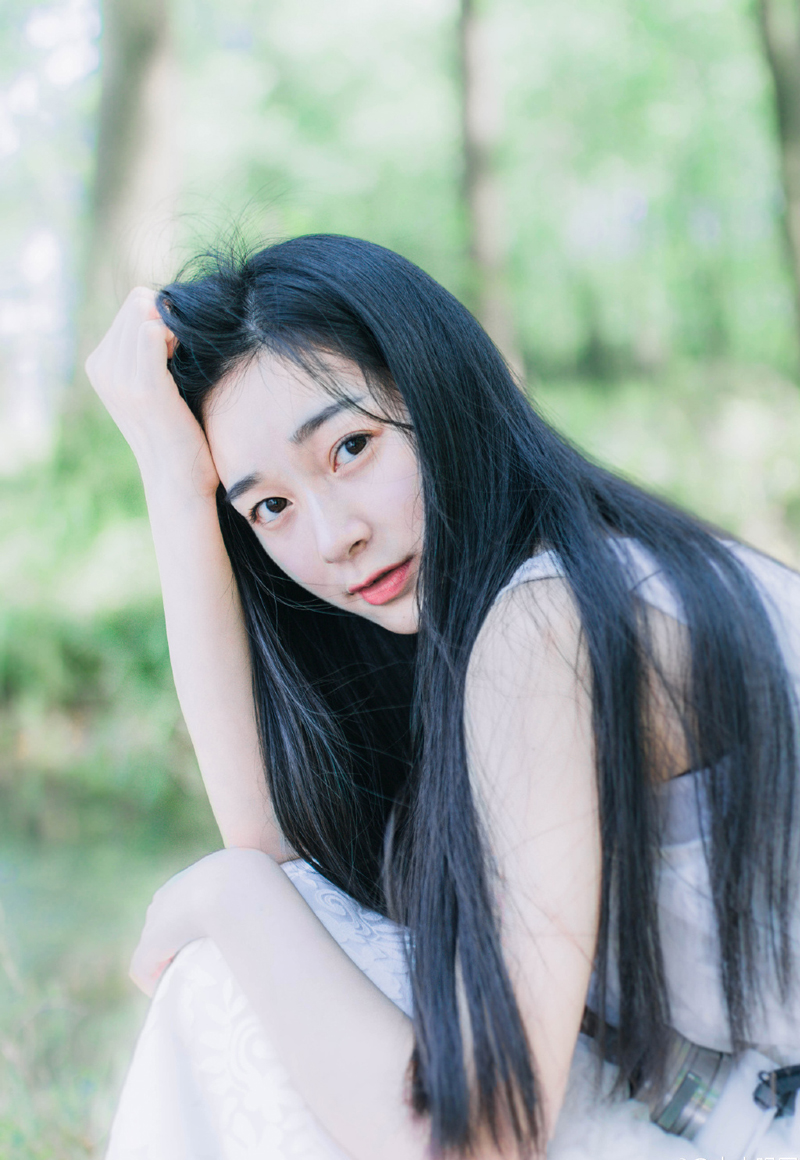 我迎著朝野站在大海的面前,对自己说:如果时光不能倒流,就让这一切,随风而去吧
